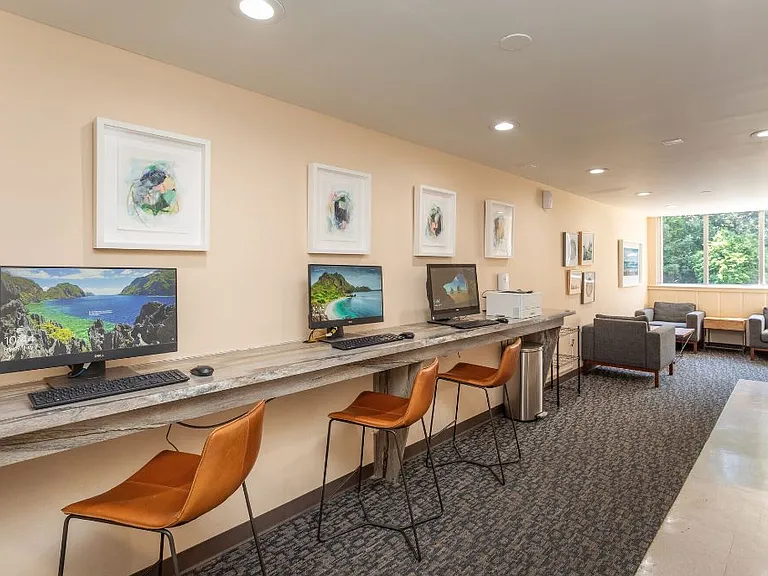University Apartments Chapel Hill — Photo 3