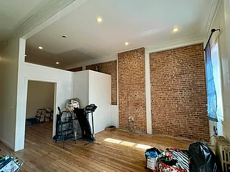 Rented by Evergreen Realty & Investments