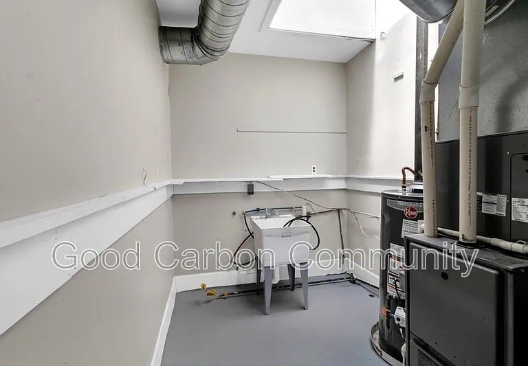79 Saranac Ave #UPPER — Photo 20