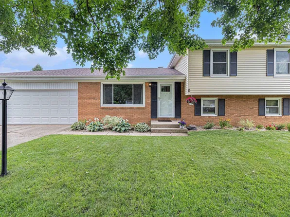 1347 Matthews Ln, South Bend, IN 46614