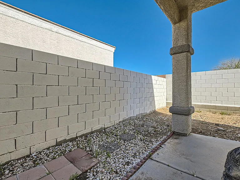 1720 Dwayne Stedman Ave — Photo 25