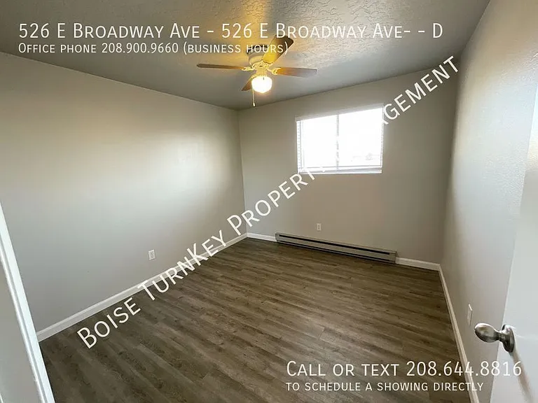 526 Broadway Ave #D — Photo 22