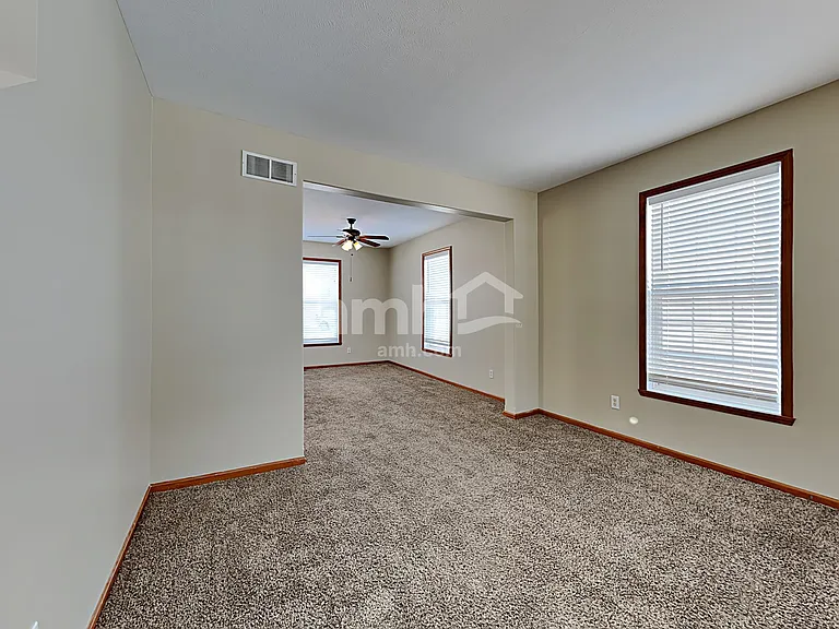 6715 Legacy Pointe Ct — Photo 8