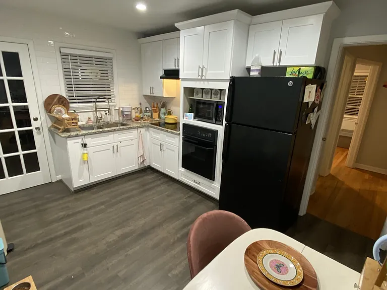 825 Marstevan Dr NE — Photo 5