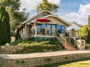 1909 C Ave NE, Cedar Rapids, IA 52402