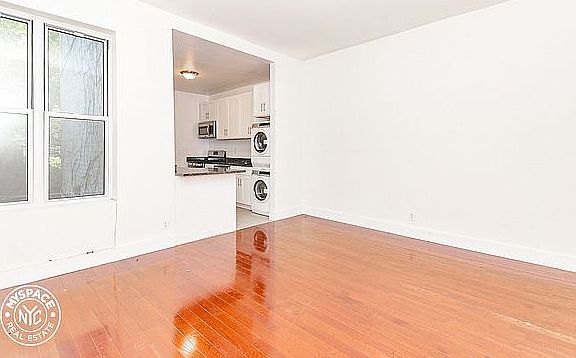 3rd image of 475 Hancock St #1A
