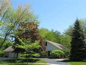 1st image of 1214 Evergreen St