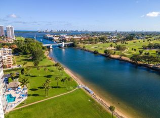 336 Golfview Rd APT 404, North Palm Beach, FL 33408