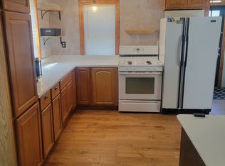 913 2nd St SE, Waseca, MN 56093