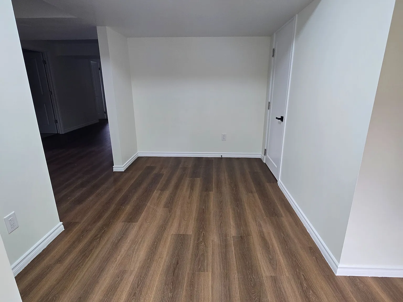 3 bed, $2,200 — Photo 4