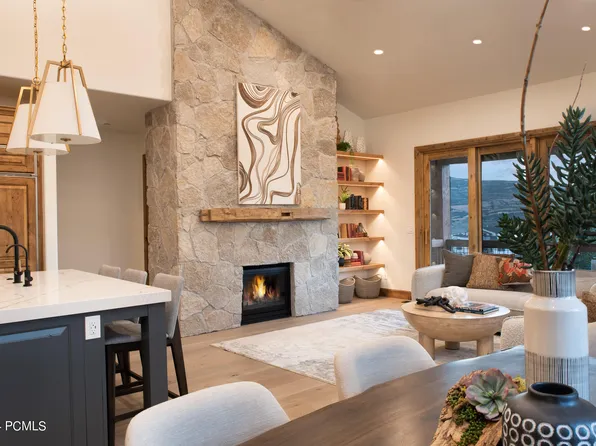 9882 N Vista Dr, Heber, UT 84032