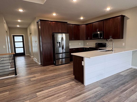 2nd image of 1940 35th St Unit B