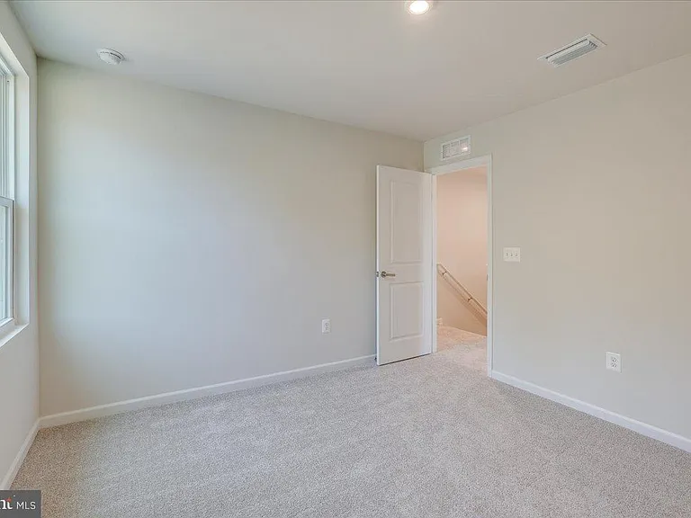 18045 South Village Dr — Photo 27
