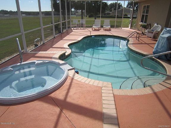 3rd image of 949 N Hambletonian Dr