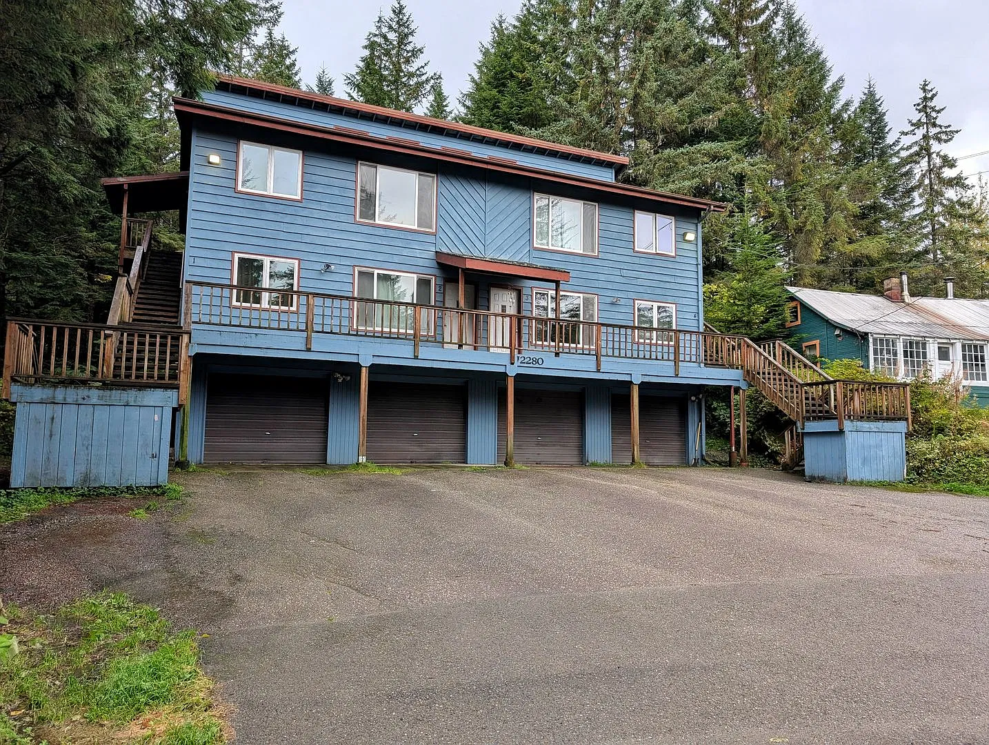 Townhome style, 4-Plex, 2BD/1.5BA, Auke Bay, Sm Garage+Storage, Term Lease — Photo 2