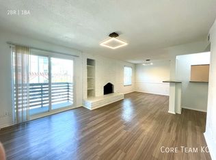 3633 Walnut St #303, Kansas City, MO 64111