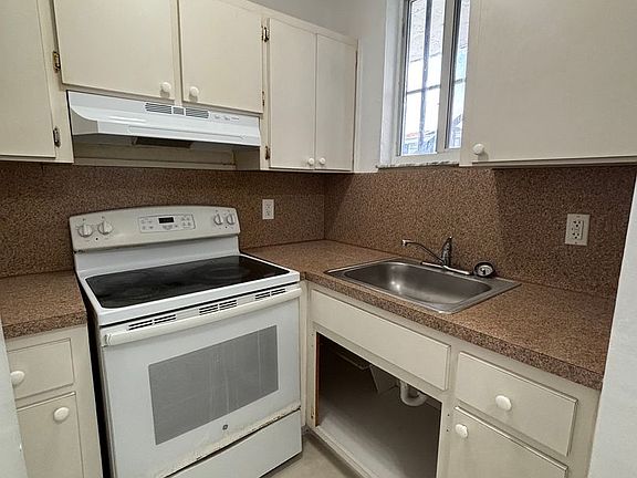 5th image of 768 NW 32nd St APT 1