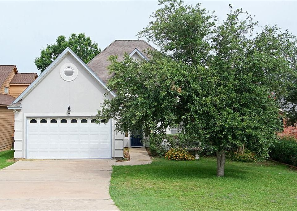 1st image of 12712 Pelican Blvd
