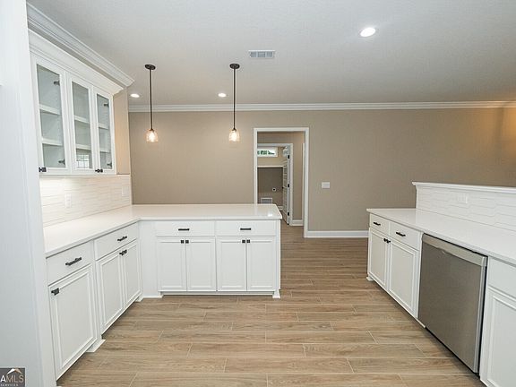 5th image of 234 Ryan Nicholas Dr