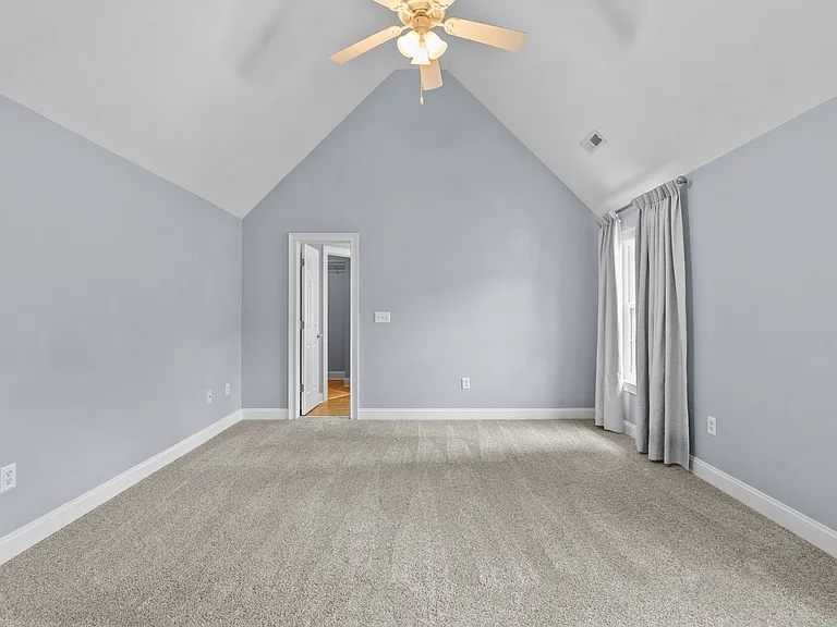 669 Fair Spring Dr — Photo 18