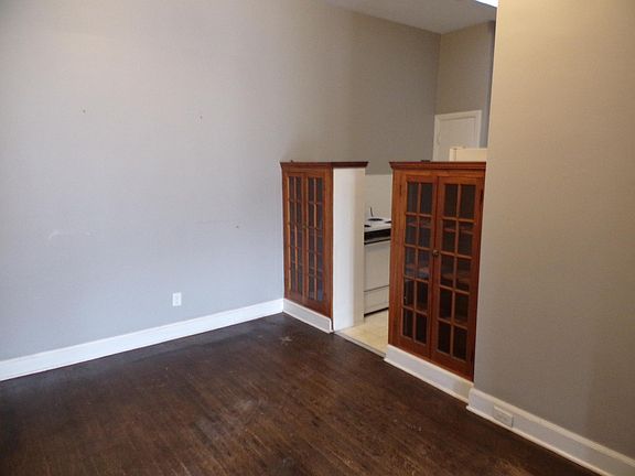 5th image of 1000 Elmwood Ave #4