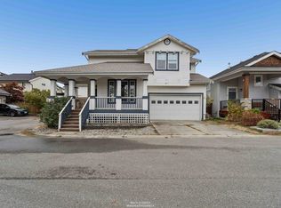 19841 Sunnyside Pl, Pitt Meadows, BC V3Y2S7