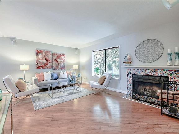 4th image of 3274 Saint Ignatius Pl
