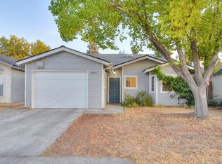 4065 W Brown Ave, Fresno, CA 93722