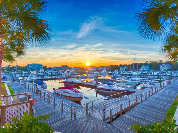 2571 St James Drive #A-17, Southport, NC 28461