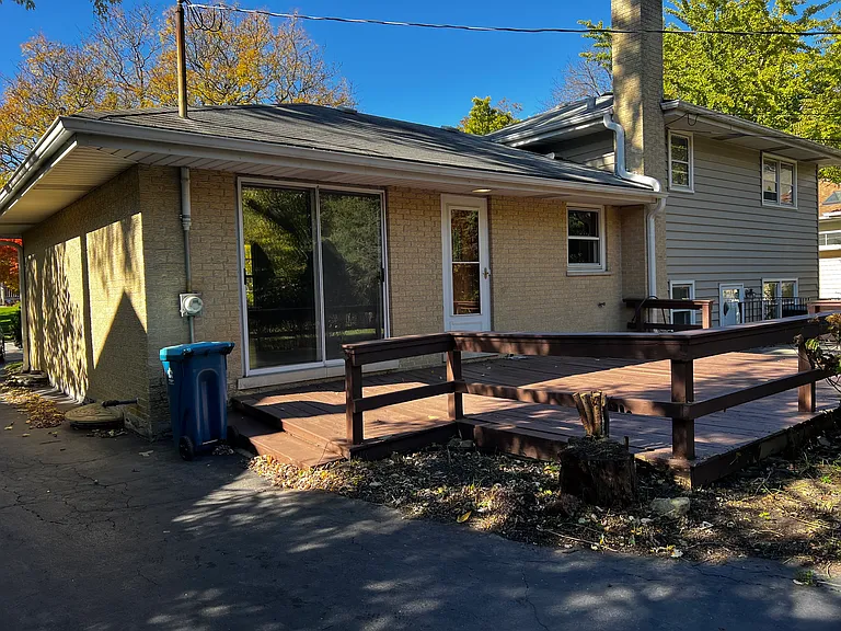 5341 Grand Ave — Photo 4