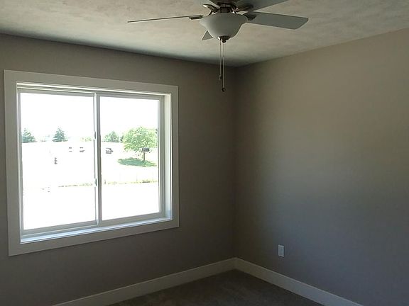 3rd image of 8040 S 39th St