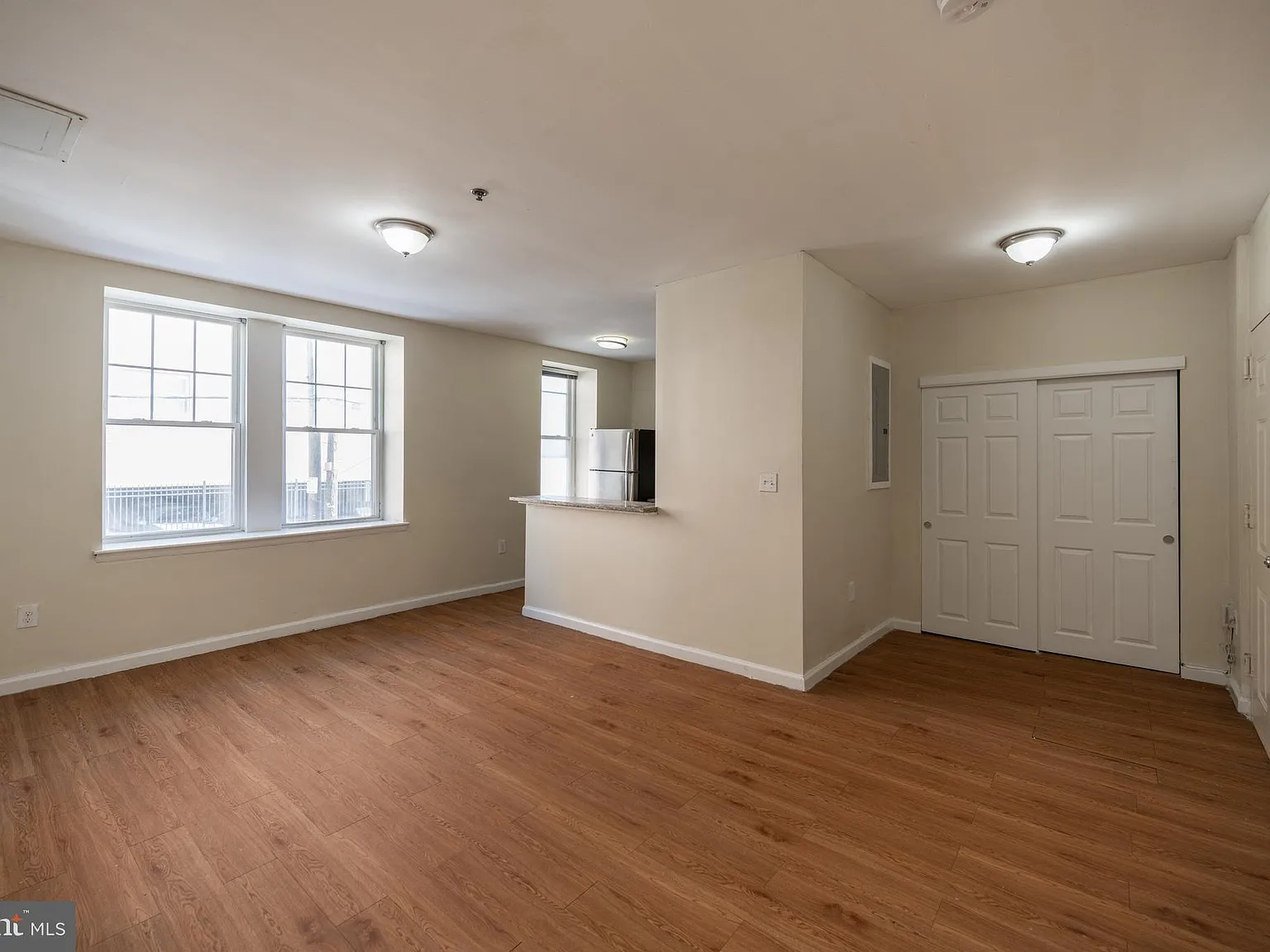3 bed, $1,365 — Photo 3
