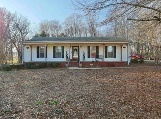 331 Maggie Dr, Florence, AL 35633