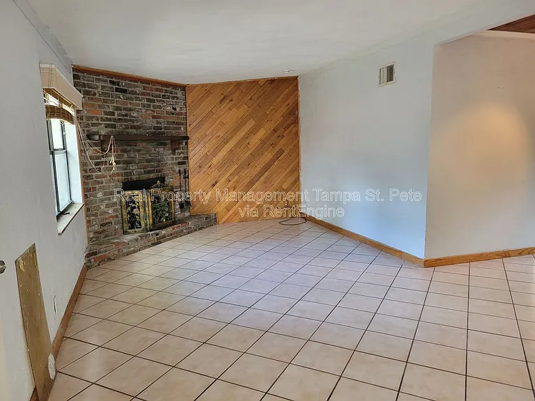 4311 S Thatcher Ave — Photo 16