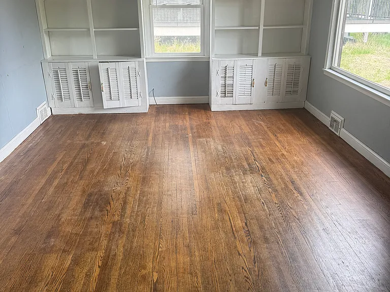 219 Lexington Pkwy N — Photo 5