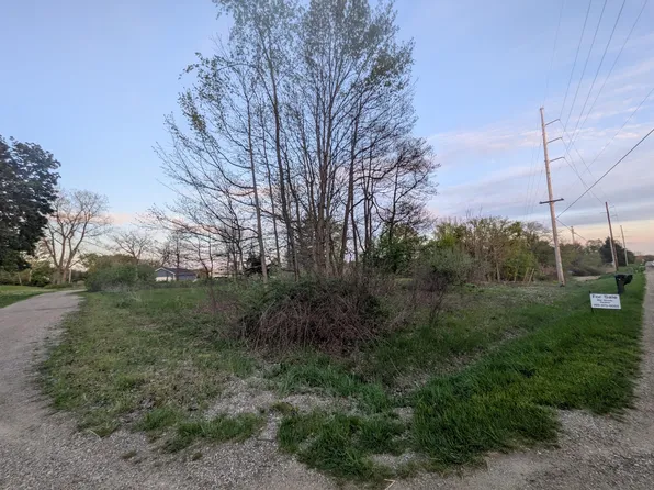 Pike Ct, Allegan, MI 49010