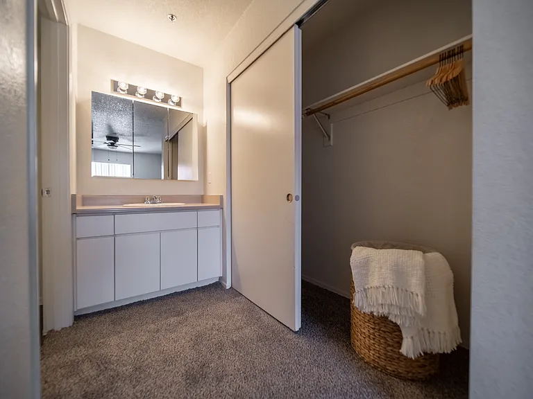 Kachina Springs Apartments — Photo 17