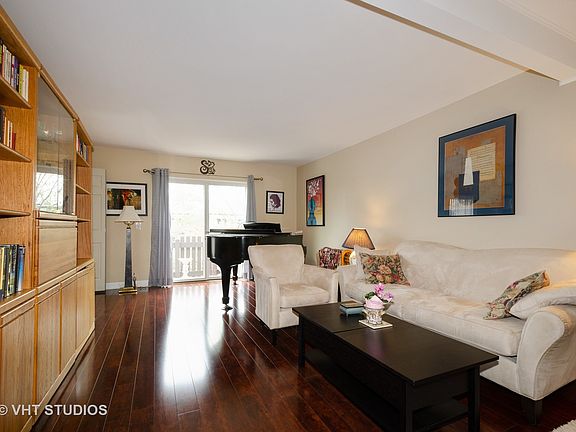 5th image of 1702 Northfield Sq E