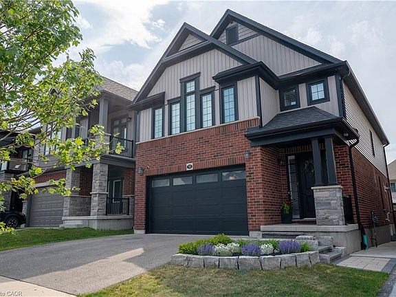 2nd image of 311 Chokecherry Cres