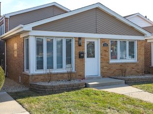 6333 S La Crosse Ave, Chicago, IL 60638