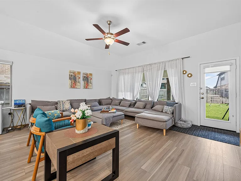 1330 Vinter Meadows Ln — Photo 20