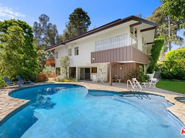 1467 Amalfi Dr, Pacific Palisades, CA 90272