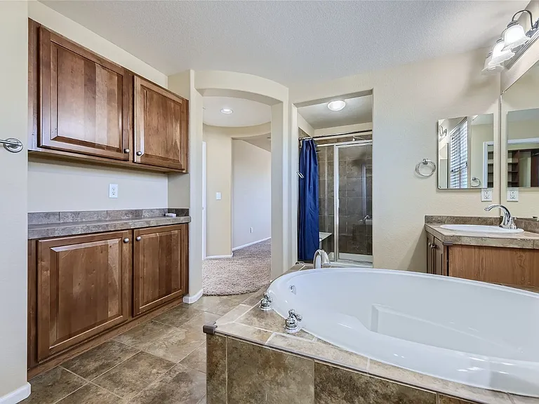 10679 Cedarcrest Cir — Photo 17