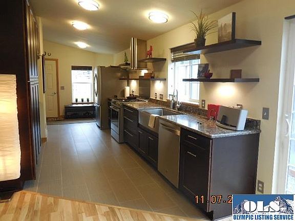 2nd image of 1322 W 15th St #1/2