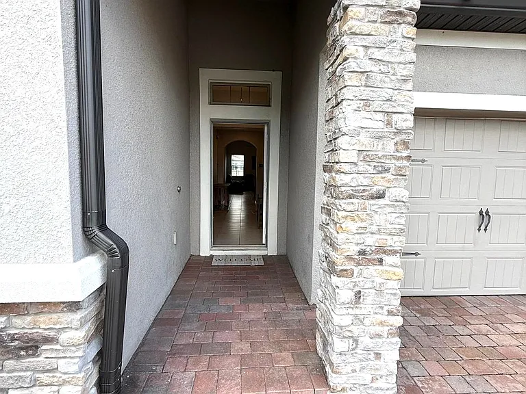 1165 Hilltop Pl — Photo 3
