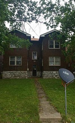 3rd image of 3756-3758 Dunnica Ave