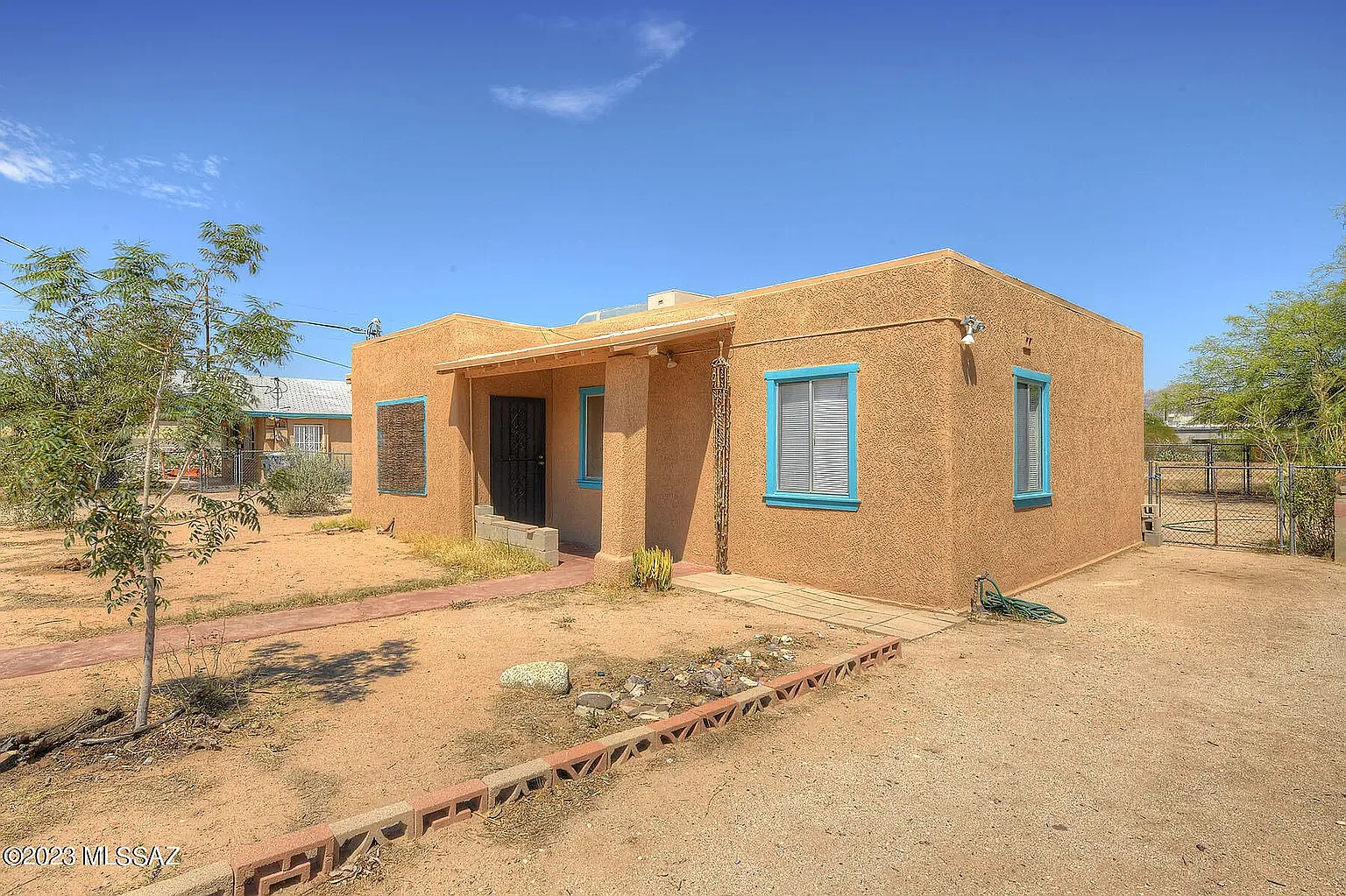 3 bed, 1122 sqft, $1,790 — Photo 1