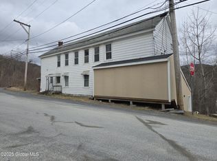 36-38 Main St, Petersburgh, NY 12138