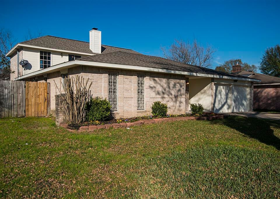 1st image of 7410 Crisp Wood Ln
