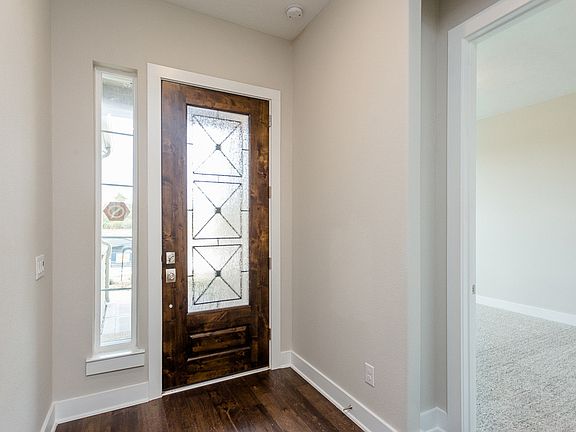 3418 McKinney Ridge Drive Bluewood Entry